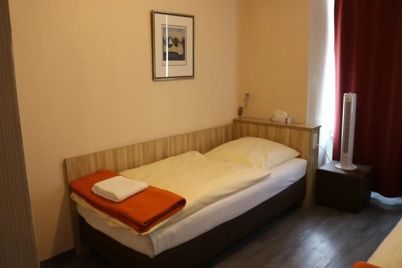 Hotel Paris Dusseldorf