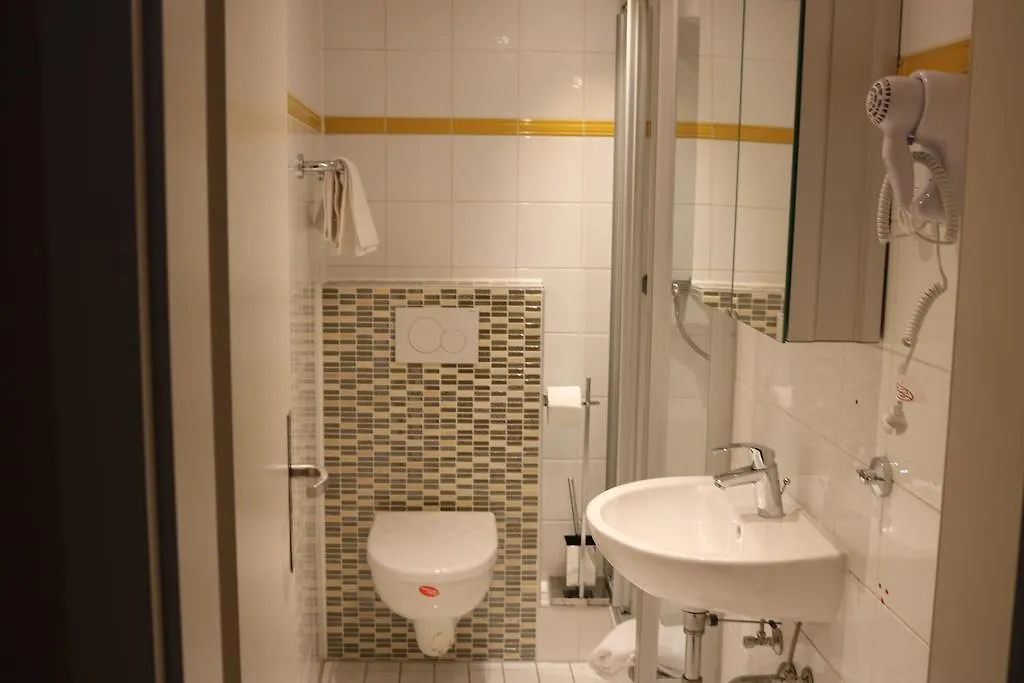 Hotel Paris Dusseldorf