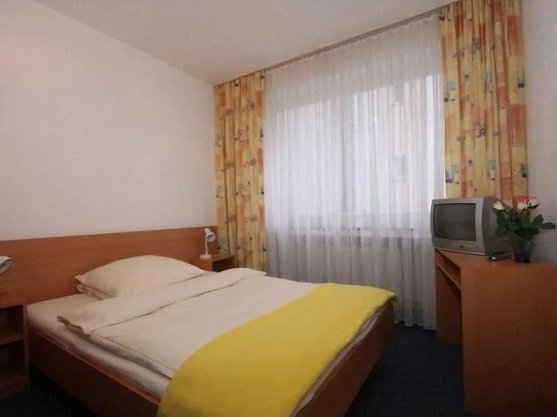 ***  Hotel Paris Düsseldorf Duitsland