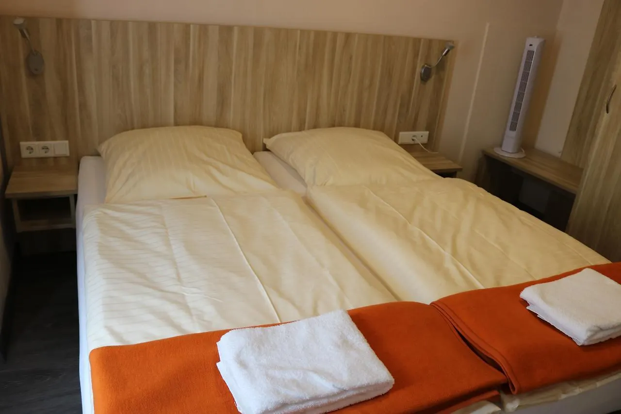 Hotel Paris Dusseldorf